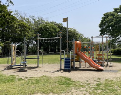 複合遊具 (児童コーナー)