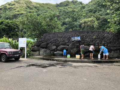 タヒチ島の水汲みポイント