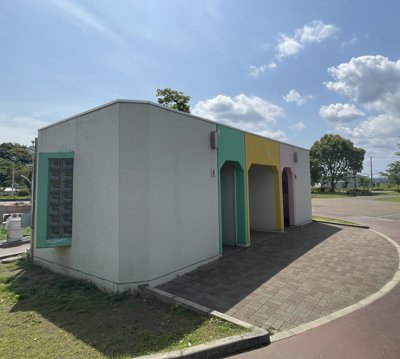 下池そばのトイレ