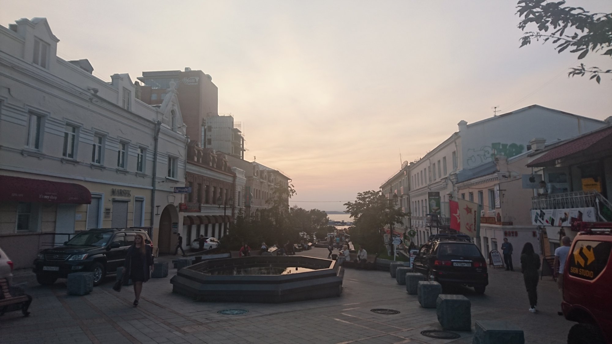 アドミララ・ファキナ通り (Адмирала Фокина ул)